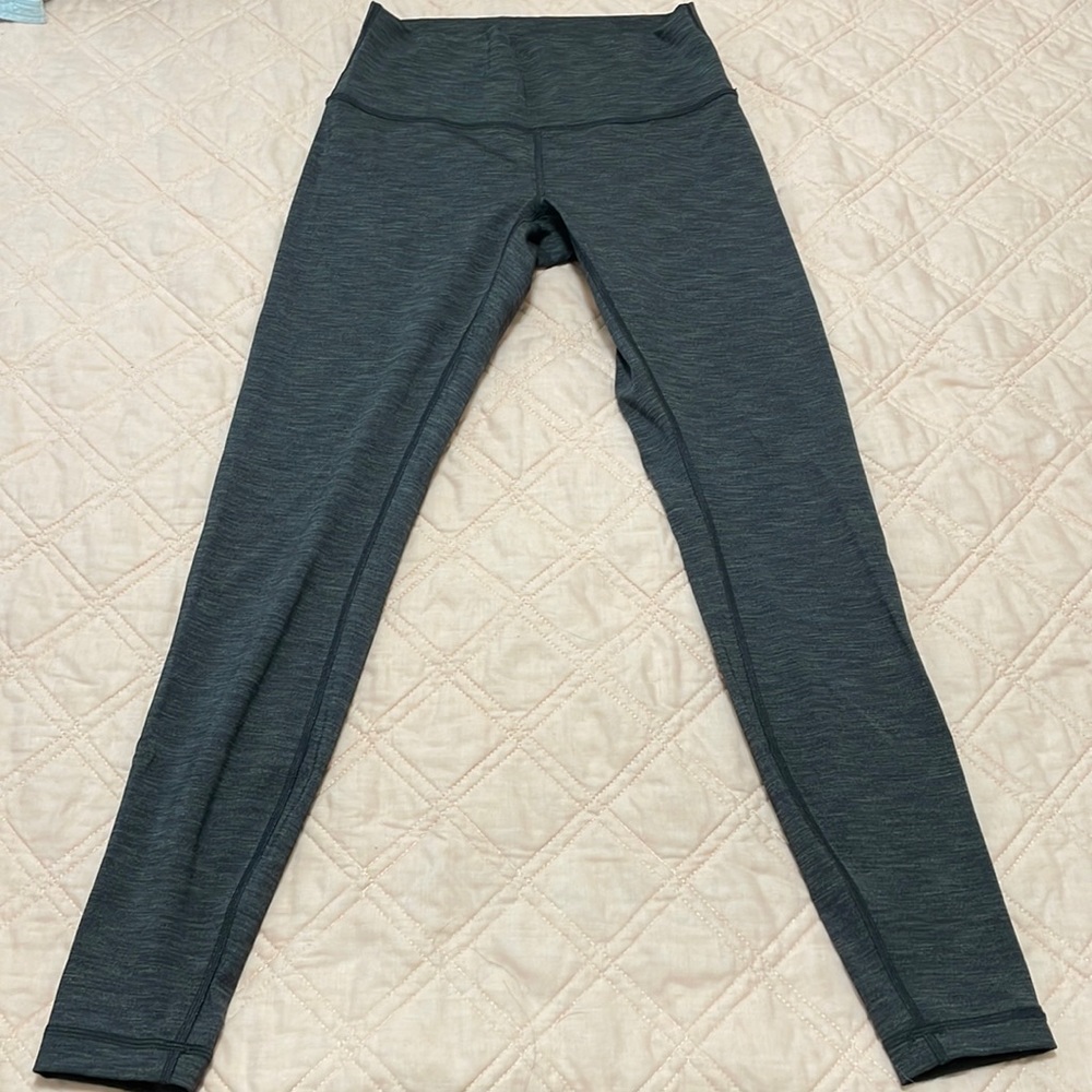 Dark grey lululemon wunder under